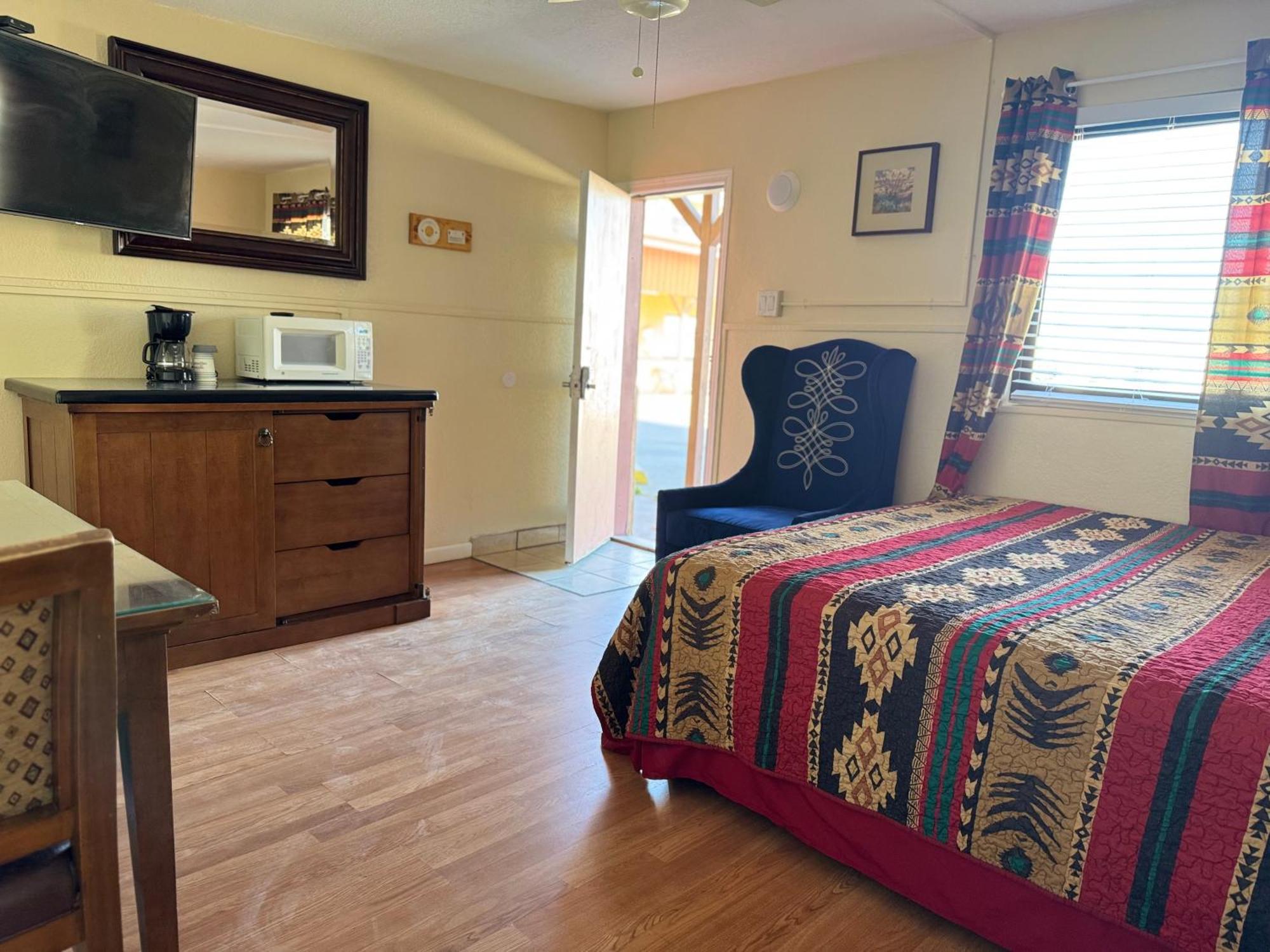 Apache Motel Ruidoso Exterior photo